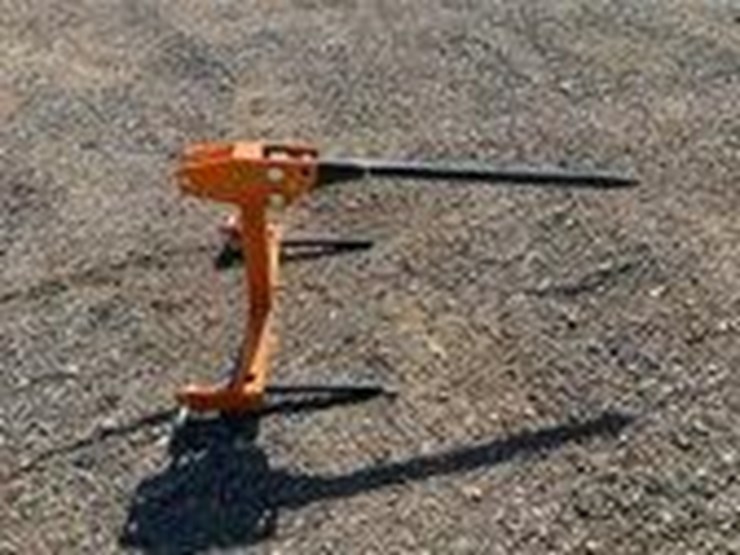 #2524-•-unused-wolverine-bale-spear-3-point-hitch-image-4