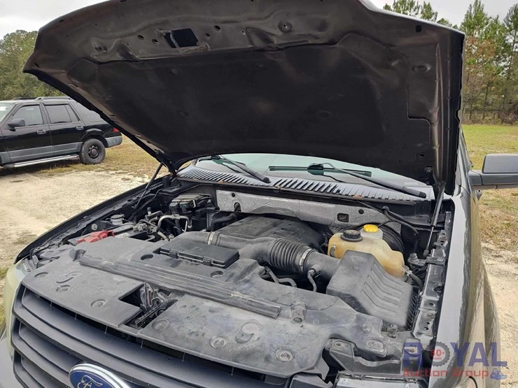 2016-ford-expedition-image-12