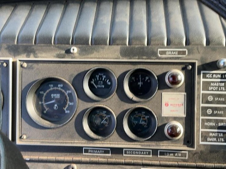 #2000-•-1982-sutphen-deluge-fire-engine-truck-detroit-diesel-6v92ta-image-94