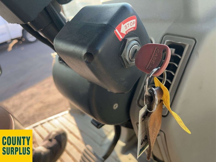 case-puma-210-tractor-image-16