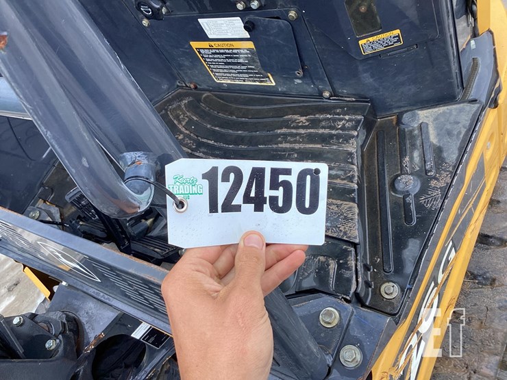 2020-deere-26g-image-21