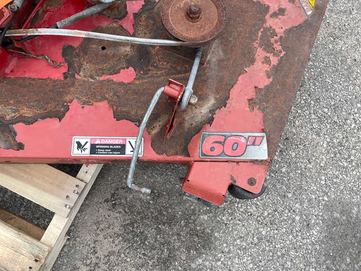 #14026-•-swisher-60"-mower-deck-(o3)-image-9