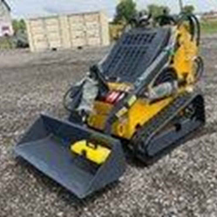 #1011 • Unused Landhero Mini Skid Steer Loader