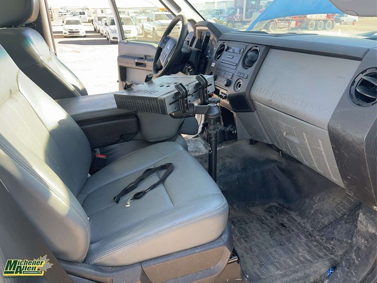 2016-ford-f350-image-15