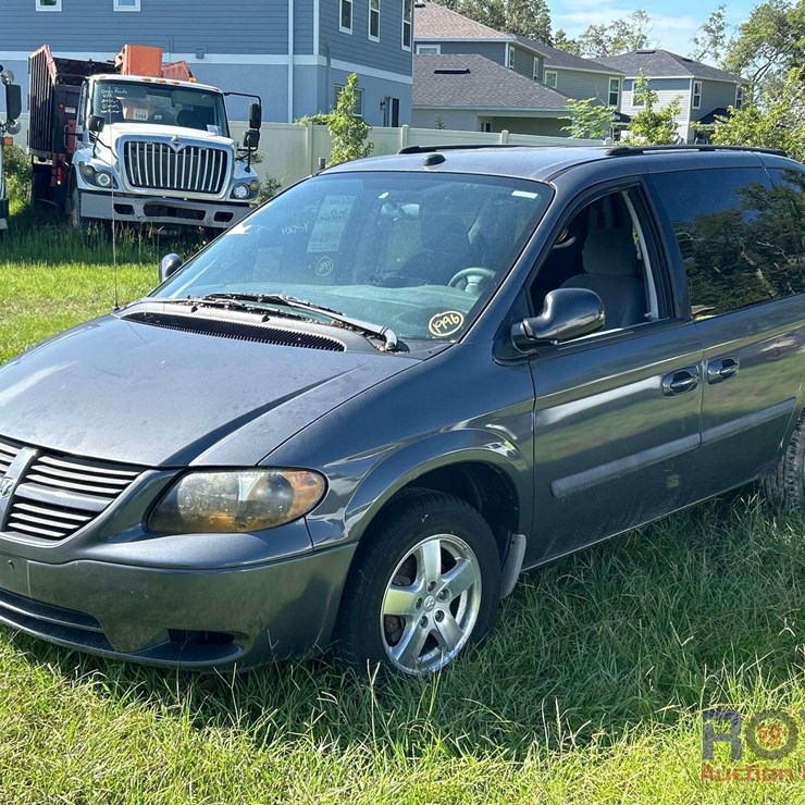 2005 DODGE CARAVAN