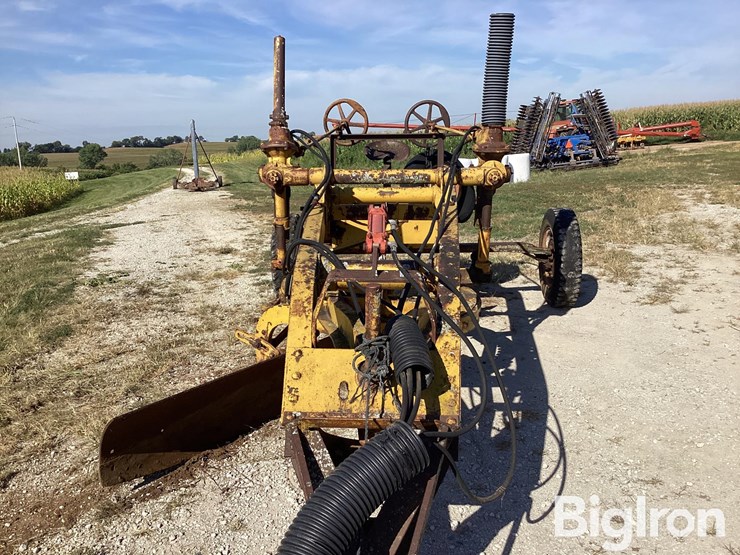 12'-pull-type-road-grader-image-10