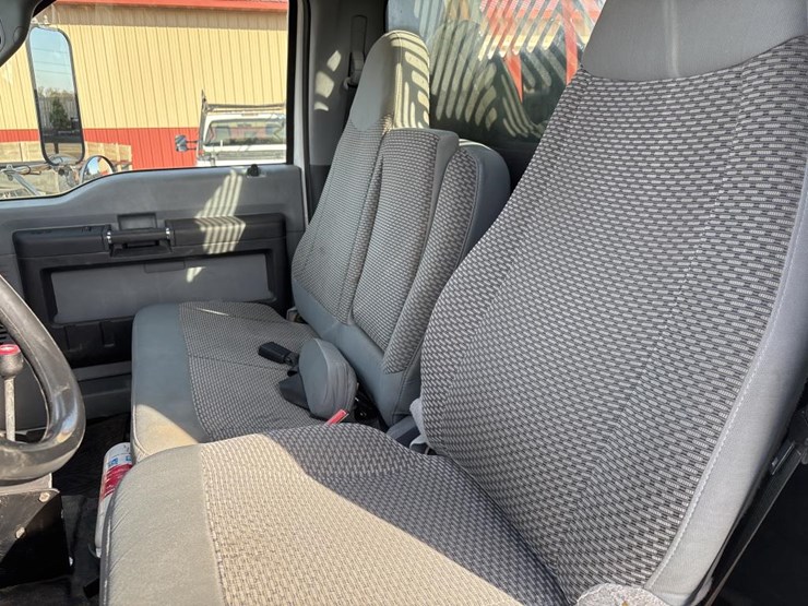 2013-ford-f650-image-39