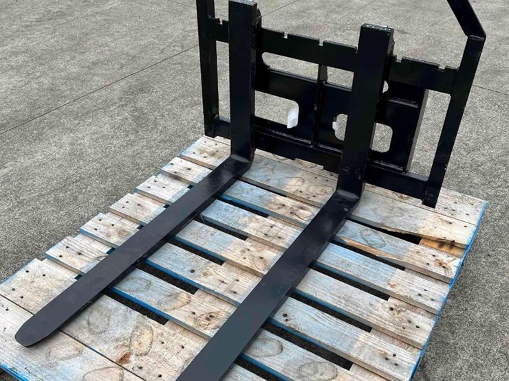 aboss-mini-skid-steer-36"-pallet-fork-attachment,-fits-mini-loaders,-unused-image-1
