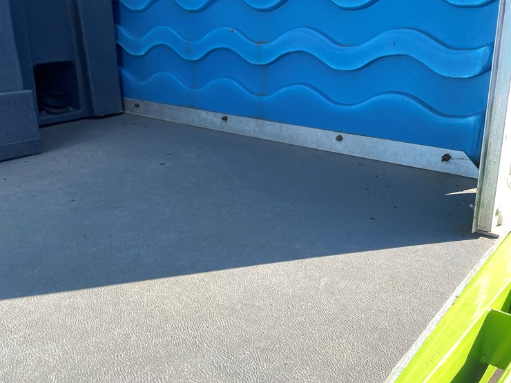 #5660-•-poly-portables-flushable-porta-potty-with-sink-image-13