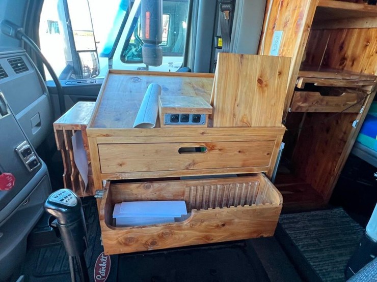 2014-peterbilt-579-image-16