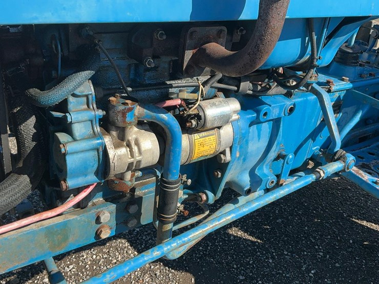 1983-ford-1510-image-16