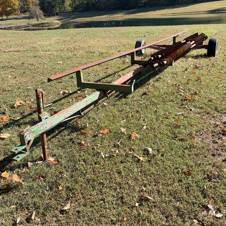 John Deere 15ft Head Cart Trailer