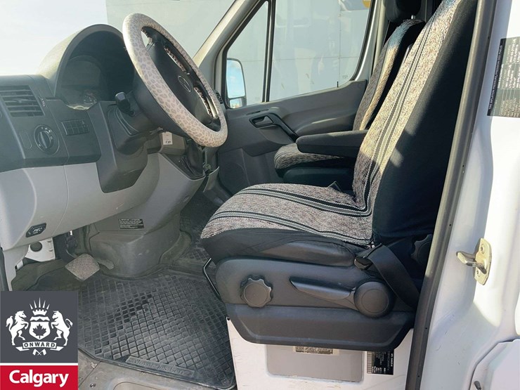 2010-mercedes-benz-sprinter-3500-image-7