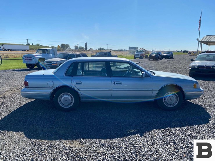 1991-lincoln-continental-sedan-image-6