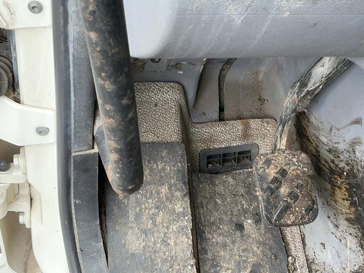 #2001-•-2011-mack-midlum-truck-chassis-image-71