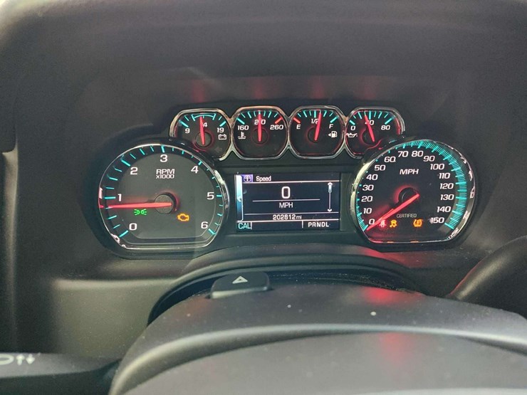 2018-chevrolet-tahoe-image-18