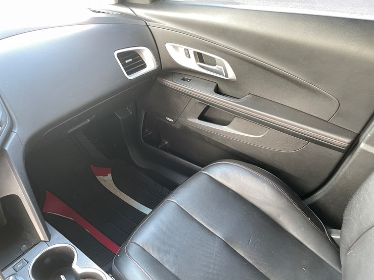 2012-chevrolet-equinox-lt-image-44