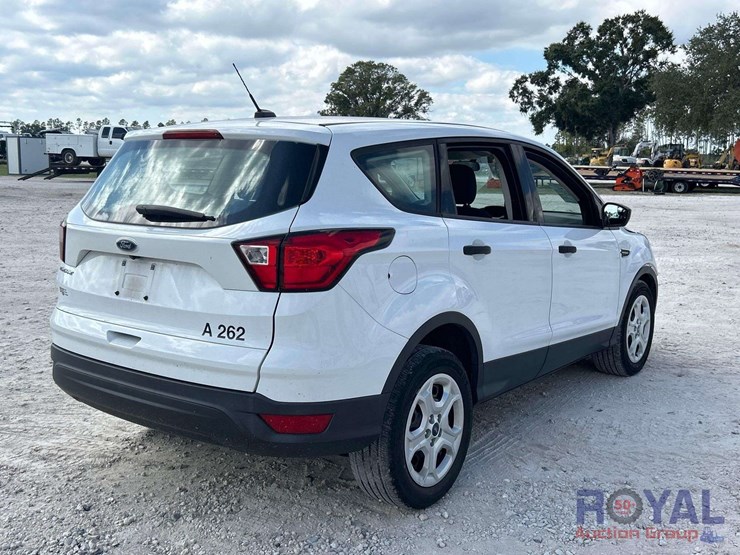 2019-ford-escape-image-3