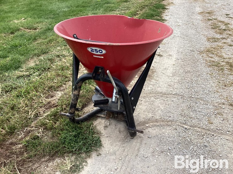 farm-star-250-3-pt-spreader-image-1