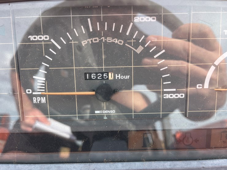 kubota-m5400-image-16