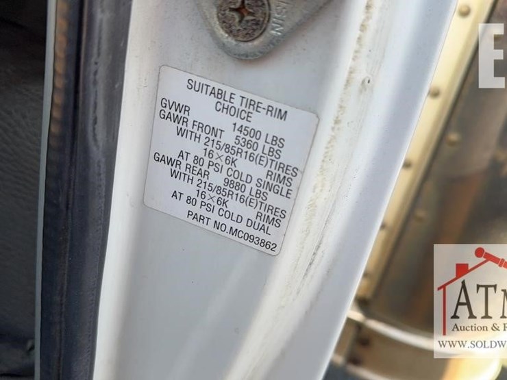 1999-mitsubishi-fuso-fe649-image-11