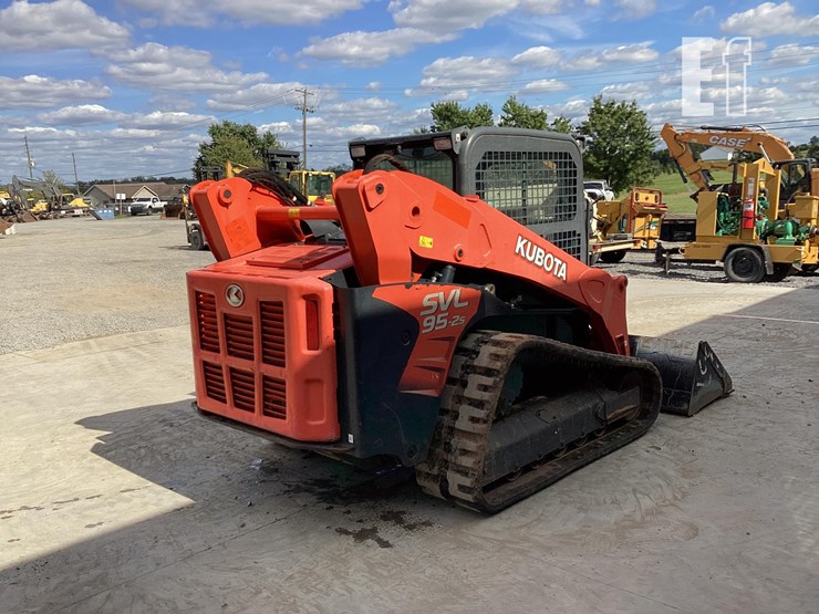 2017-kubota-svl95-2-image-4