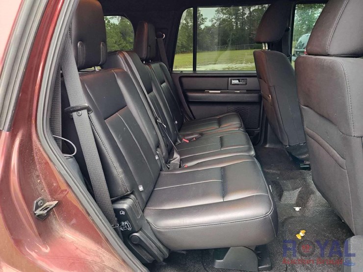 2016-ford-expedition-image-25