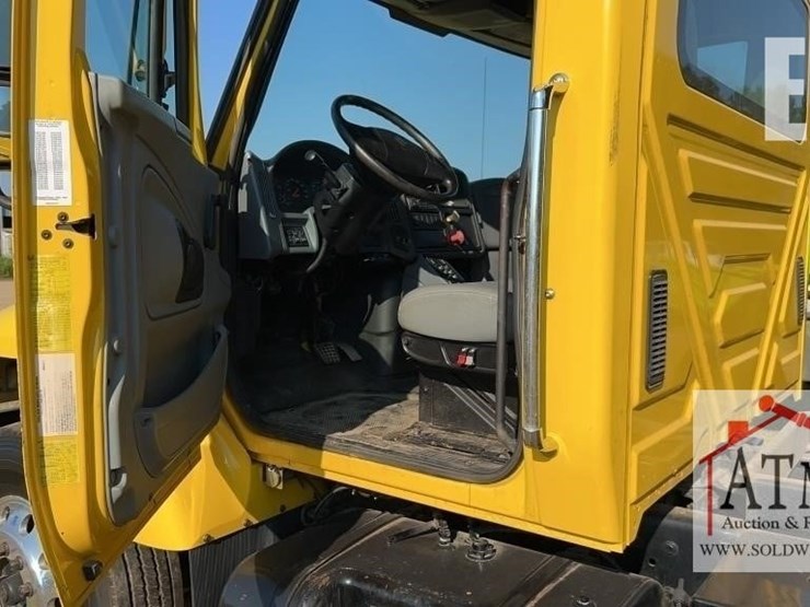 2007-international-workstar-7300-image-7