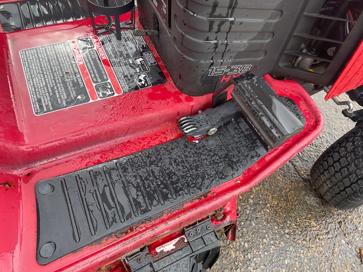 #14063-•-toro-lawn-tractor-(o4)-image-7