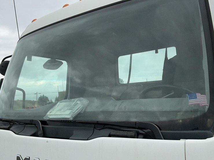 #2001-•-2011-mack-midlum-truck-chassis-image-54