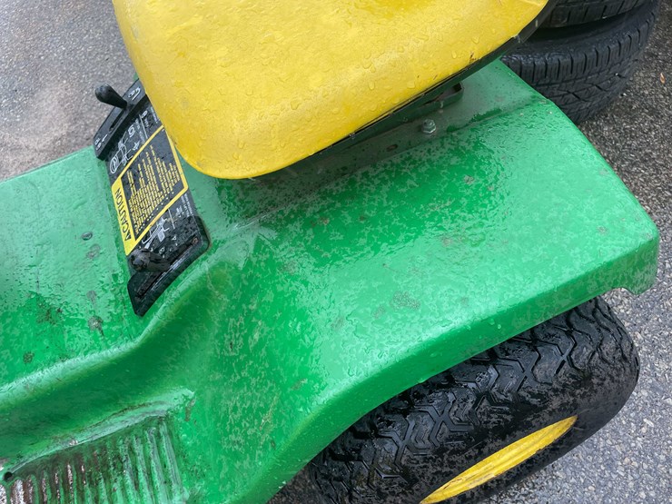 john-deere-180-image-12