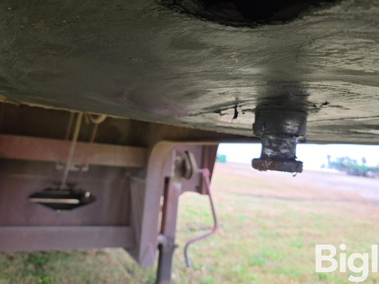 1999-fontaine-drop-deck-liquid-tender-trailer-image-10