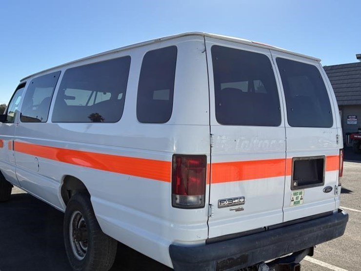 2008-ford-e350-image-5