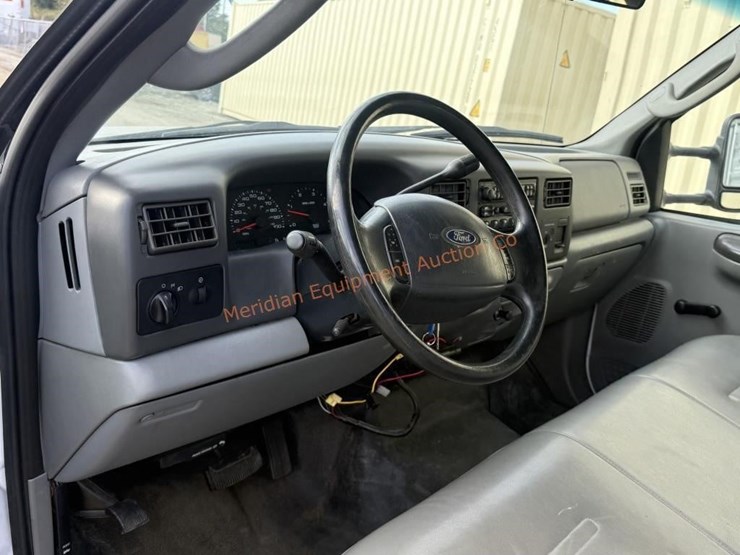 2004-ford-f350-image-37