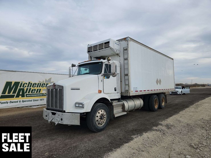 2008-kenworth-t800-image-1