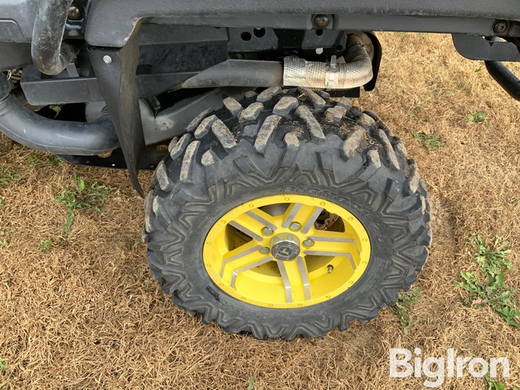 2014-john-deere-825i-utv-image-19