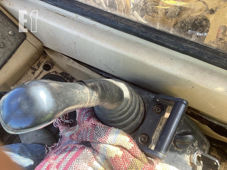 1995-caterpillar-315l-image-18