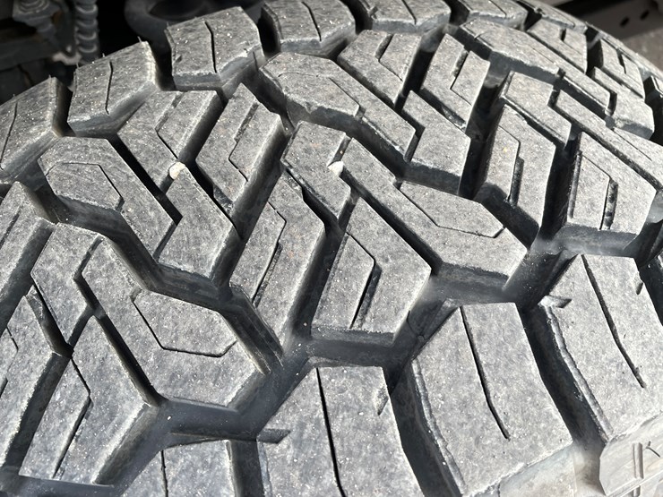 2019-ford-f350-xlt-lariat-image-14