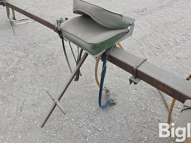 3--pt-4-person-ride-on-sprayer-bar-image-14