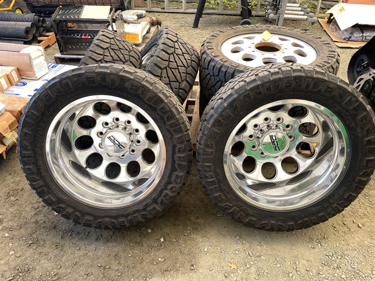 dodge-ram-4500-image-1