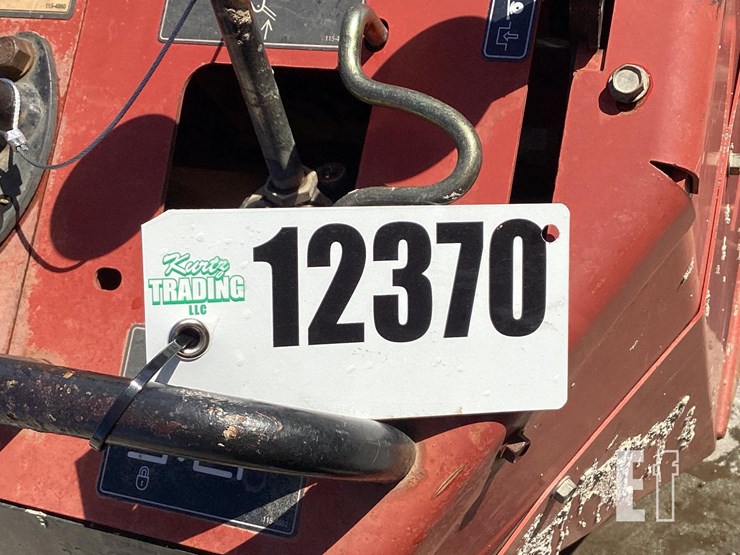 2014-toro-dingo-tx427w-image-16