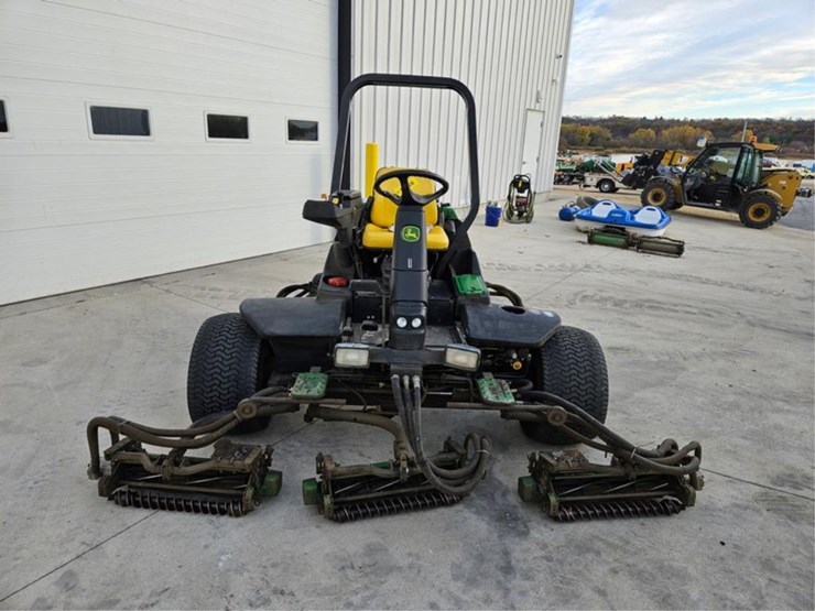 john-deere-3225c-image-8