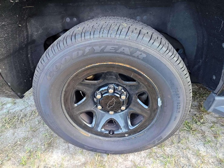 2019-chevrolet-tahoe-image-37