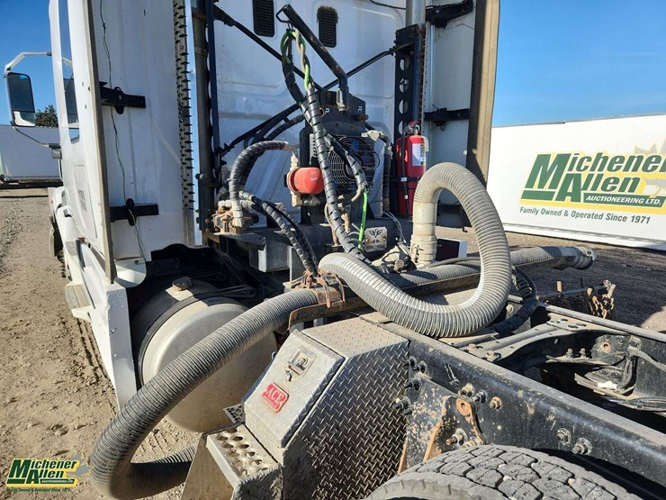 2024-western-star-57x-image-31