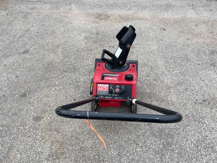 #14031-•-toro-ccr-snowblower-(o4)-image-6