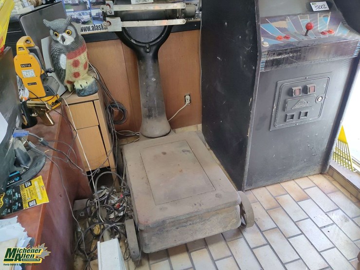 toledo-vintage-industrial-railroad-scale-image-2