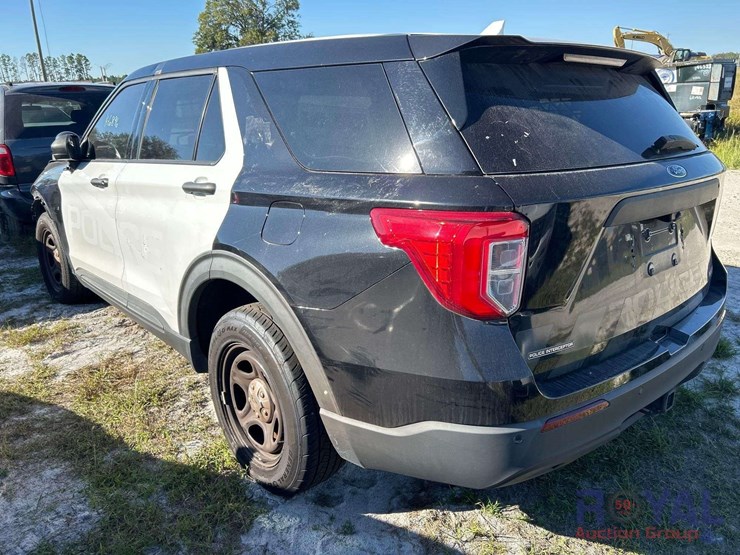 2022-ford-explorer-image-4