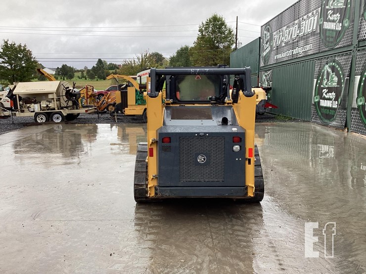 2020-deere-317g-image-3