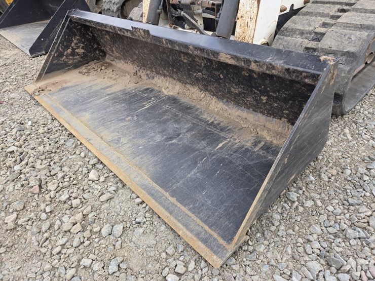 2019-bobcat-t740-image-10