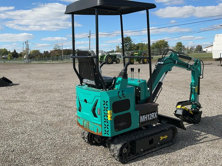 #1600-•-2025-agt-mh12rx-mini-excavator-image-9